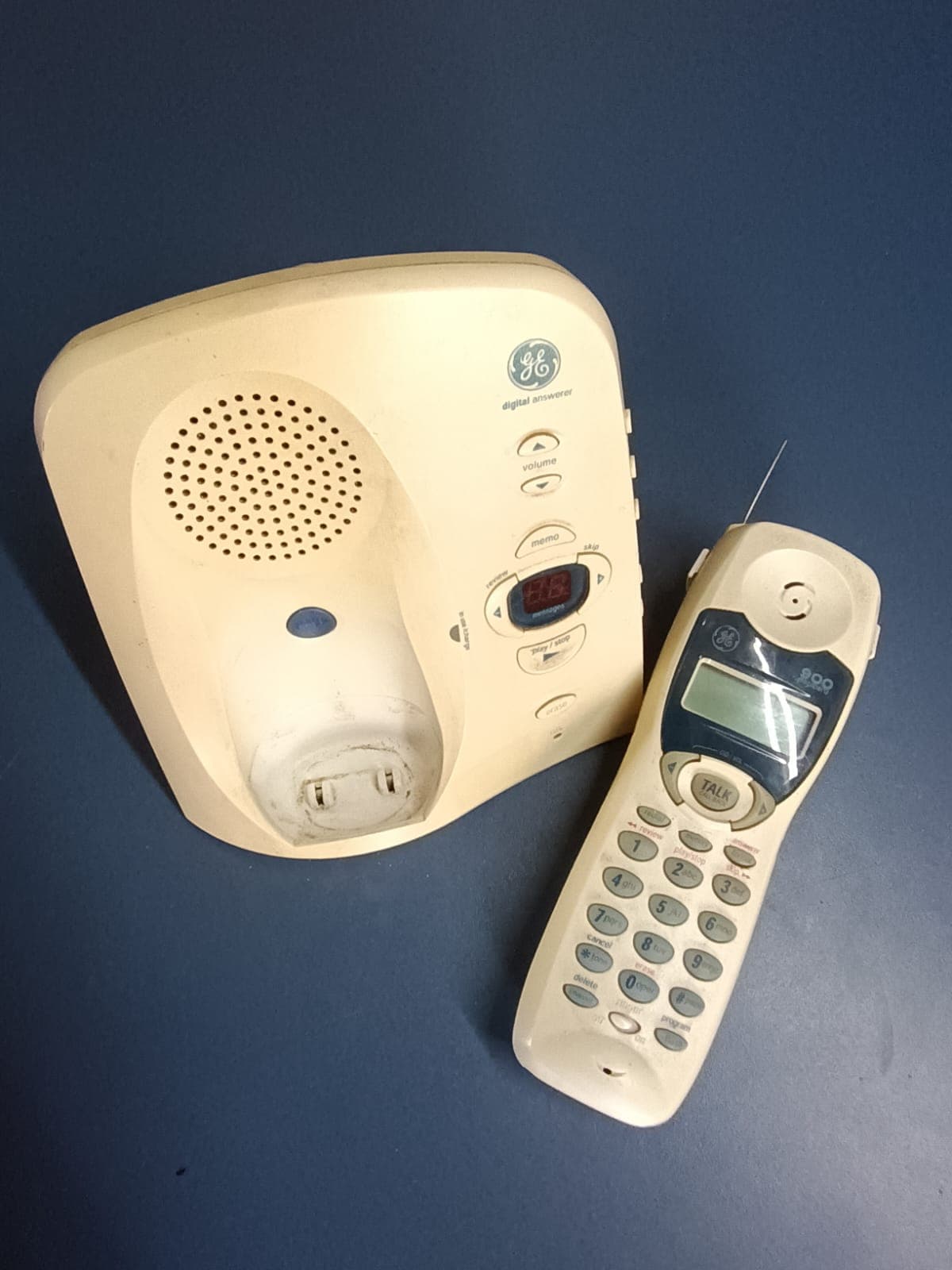 Telefone MCE 3000 - miniatura 2